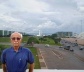 Aldo Paviani na plataforma Rodoviária. Ao fundo, a Esplanada dos Ministérios de Brasília<br />Foto Higor Vieira dos Santos 