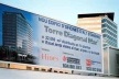 Vista das atuais obras que se realizam em Poblenou. Arquitetura de Alto Standing em construção.<br />Foto do autor (agosto 2004) 