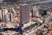 A implantação e o entorno  [arquivo Rui Ohtake Arquitetura e Urbanismo]