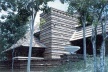 Volumes, muros e coberturas realizadas com materiais cerâmicos