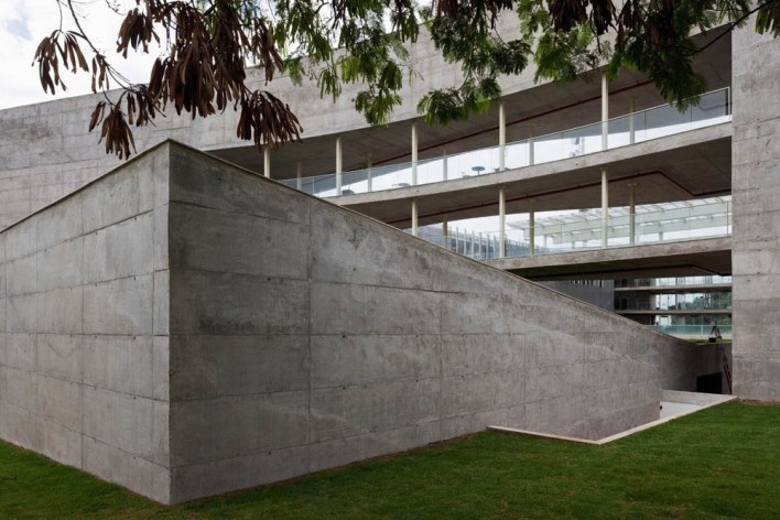 Sede do Sebrae Nacional, Brasília DF, 2010. Arquitetos Alvaro Puntoni, Luciano Margotto, João Sodré e Jonathan Davies<br />Foto Nelson Kon