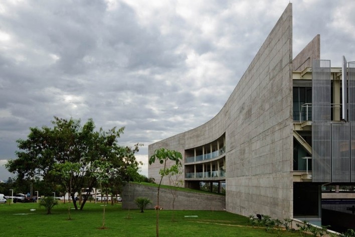 Sede do Sebrae Nacional, Brasília DF, 2010. Arquitetos Alvaro Puntoni, Luciano Margotto, João Sodré e Jonathan Davies<br />Foto Nelson Kon