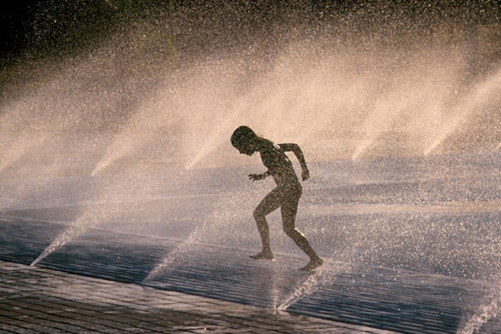 Piscina de ondas. Parque da cidade 1984<br />Foto Salomon Cytrynowicz