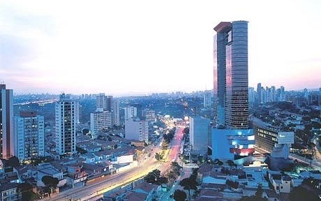 O conjunto e a cidade  [arquivo Rui Ohtake Arquitetura e Urbanismo]