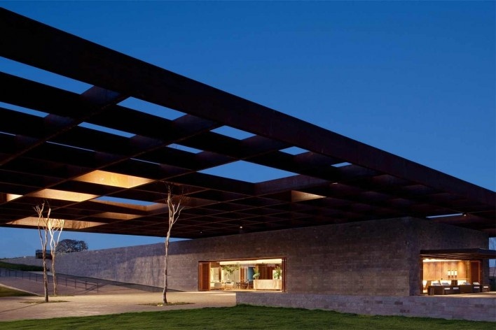 Welcome Center Alphaville Brasília, Brasília. Escritório Rocco, Vidal + Arquitetos<br />Foto Daniel Ducci