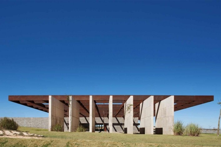 Welcome Center Alphaville Brasília, Brasília. Escritório Rocco, Vidal + Arquitetos<br />Foto Daniel Ducci