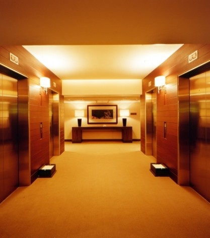 Vista interna - corredor de acesso aos quartos<br />Fotos de Fernando Cordero,Jaime Navarro e Héctor Velazco