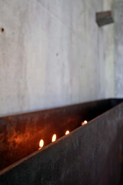 Caixa de velas e ner tamid<br />Foto Léo Azevedo