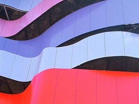 As curvas da fachada  [arquivo Rui Ohtake Arquitetura e Urbanismo]