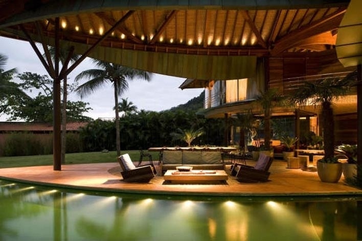 Casa Folha, Angra dos Reis RJ. Mareines + Patalano Arquitetura, 2008<br />Foto Leonardo Finotti