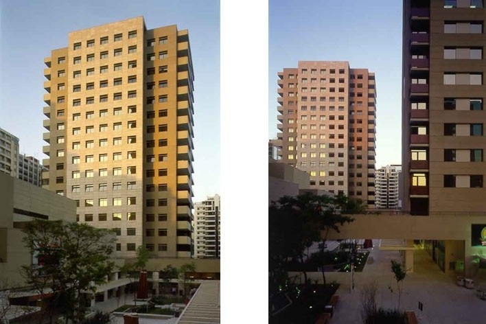 3 vistas do conjunto de edifícios sobre praça de acesso livre<br />Foto Nelson Kon
