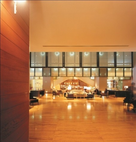 Vista interna - lobby<br />Fotos de Fernando Cordero,Jaime Navarro e Héctor Velazco