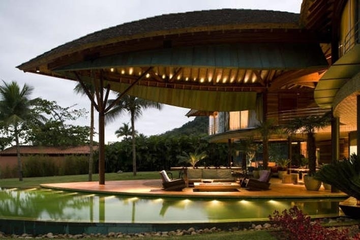 Casa Folha, Angra dos Reis RJ. Mareines + Patalano Arquitetura, 2008<br />Foto Leonardo Finotti