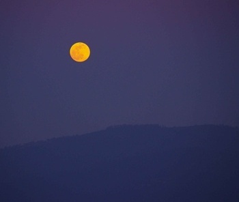 Lua cheia vista de Muxa<br />Foto Fernando Bellas