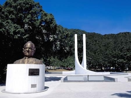 Memorial Getúlio Vargas. Monumento e busto<br />Foto de Kadu Niemeyer