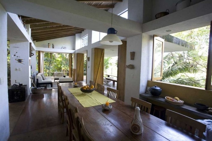 Residência Vianna Peres/ Ubatuba, SP – Arq. Fernando Vianna Peres