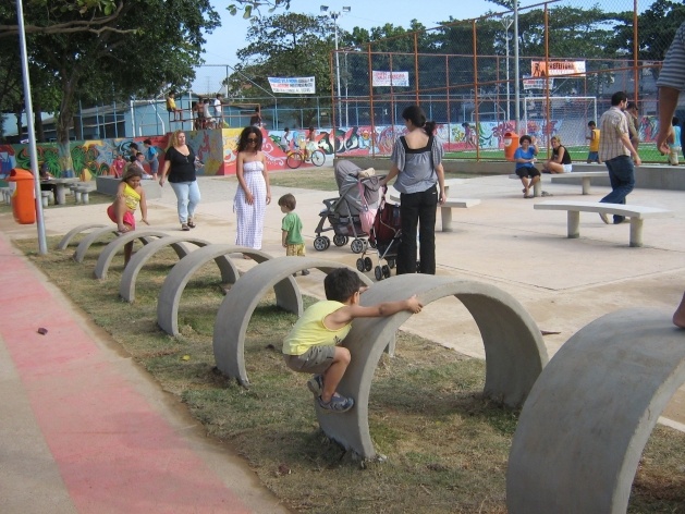 Vista Playground<br />Imagem dos autores do projeto