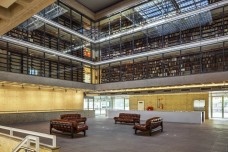 A universidade e a crítica de arquitetura no Brasil