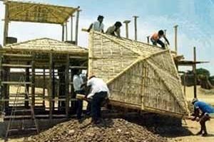 Casas de bambú em Piura, ao norte do Perú. Arquiteto Eliseo Guzmán