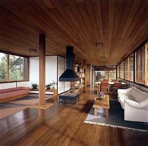 Casa Helio Olga, São Paulo, 1990. Arquitetura com madeira certificada, arquiteto Marcos Acayaba. <br />Foto Nelson Kon