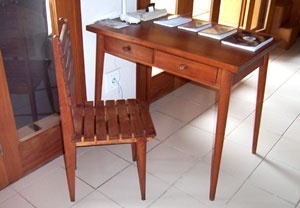 Mosteiro de Nossa Senhora das Graças, mobiliário da biblioteca (Francisco Bolonha, 1953)<br />Foto Marcia Poppe, 2003