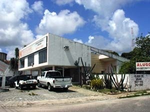 Residência na rua Diogo Velho, nº 306 (atual farmácia de manipulação), Arquiteto Gil Acácio Borsoi<br />Foto Lia Tavares