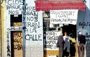 Diferentes plataformas anti-Fórum com propostas críticas inovadoras. [www.fotut2004.org]