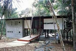 Roberto Moita, Casa no Entorno de Manaus, AM<br />Foto Marcos Lima