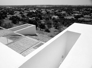 Casa em Boliqueime, Loulé. Ricardo Bak Gordon, 2002