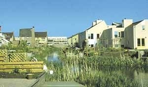 Ecolonia, Alphen-aan-den-Rijn, 1989-93. Arq. Lucien Kroll<br />Fotos: Lucien Kroll