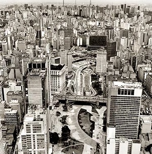 Vale do Anhangabaú, São Paulo<br />Foto Nelson Kon