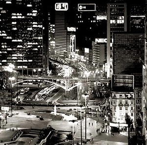 Vale do Anhangabaú, São Paulo <br />Foto Nelson Kon