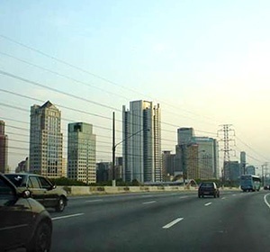 Avenida Luiz Carlos Berrini, São Paulo, Brasil <br />Foto Eunice Helena Sguizzardi Abascal