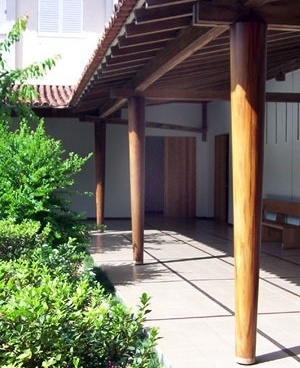 Mosteiro de Nossa Senhora das Graças, claustro, Belo Horizonte, 1949-1999<br />Foto Marcia Poppe, 2003