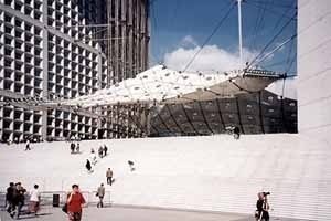 Grande Arco de La Defense, Paris, França. Arquiteto Johan-Otto von Spreckelsen. <br />Foto A. Guerra