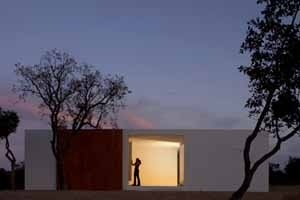Casa no crepúsculo
