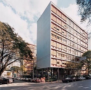 Edifício Louveira, São Paulo, 1946, arquiteto Vilanova Artigas<br />Foto Nelson Kon