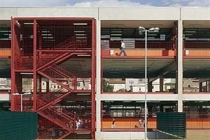 CEU Rosas da China, São Paulo. Architects Alexandre Delijaicov, André Takiya e Wanderley Ariza<br />Foto Nelson Kon 