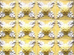 Azulejos de alto-relevo