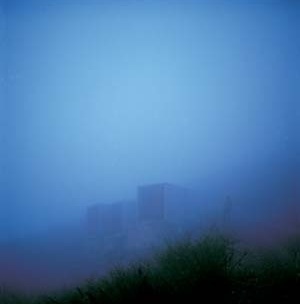 Cementerio de Finisterre, La Coruña, 2002. Arquitecto César Portela