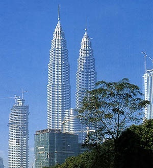 Petronas Towers, Kuala Lumpur, Singapura, arquiteto César Pelli. <br />Foto Nelson Kon
