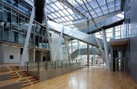 Academia de Bellas Artes de Munich, Coop Himmelb(l)au. <br />Foto www.marcusbuck.com 