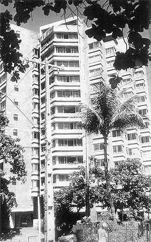 Edifício Mirage (1967), de Acácio Gil Borsoi