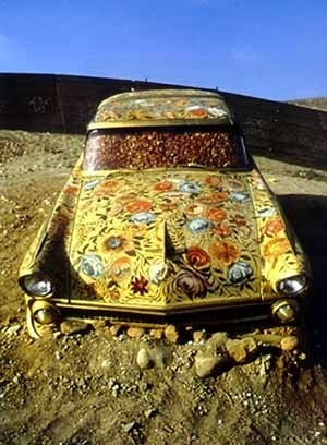 Betsabée Romero, in SITE97, Ayate CAr, 1997<br />Foto Philipp Scholz / Ritterman