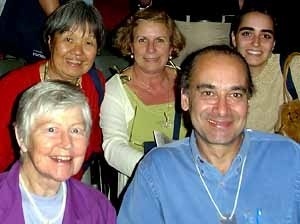 No auditório, em primeiro plano a Prof Dra Christiane C. Collins (Columbia-USA) e o professor Dr. Carlos Roberto M. Andrade (EESC-Usp-São Carlos). Atrás as arquitetas Mitie Kumasaka, Marialice Pedroso e Carolina F. Giordano<br />Foto Elisamara de Oliveira Emiliano
