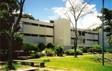 Superquadra: vida suspensa