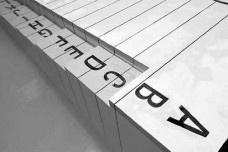 9f3069b2cded_jorgemacchipiscina2009concretobrancopedraagua.jpg